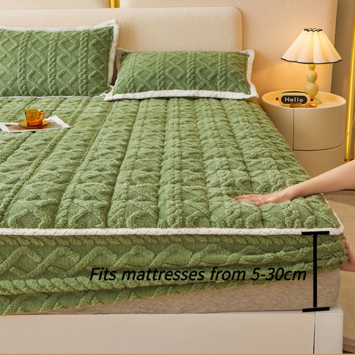 Fitted Cable Knit Pattern Mattress Cover