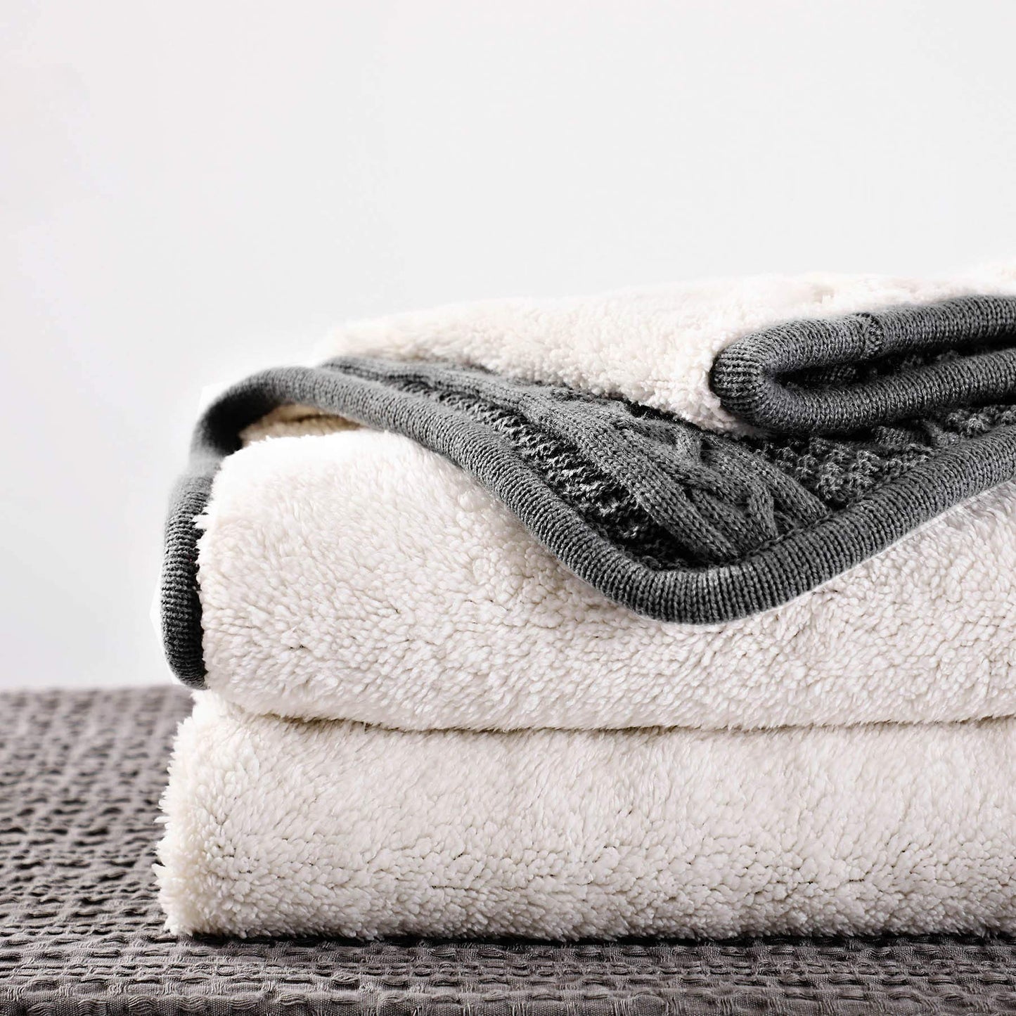 Acrylic Cable Knit Sherpa Throw Blanket (50" x 63")