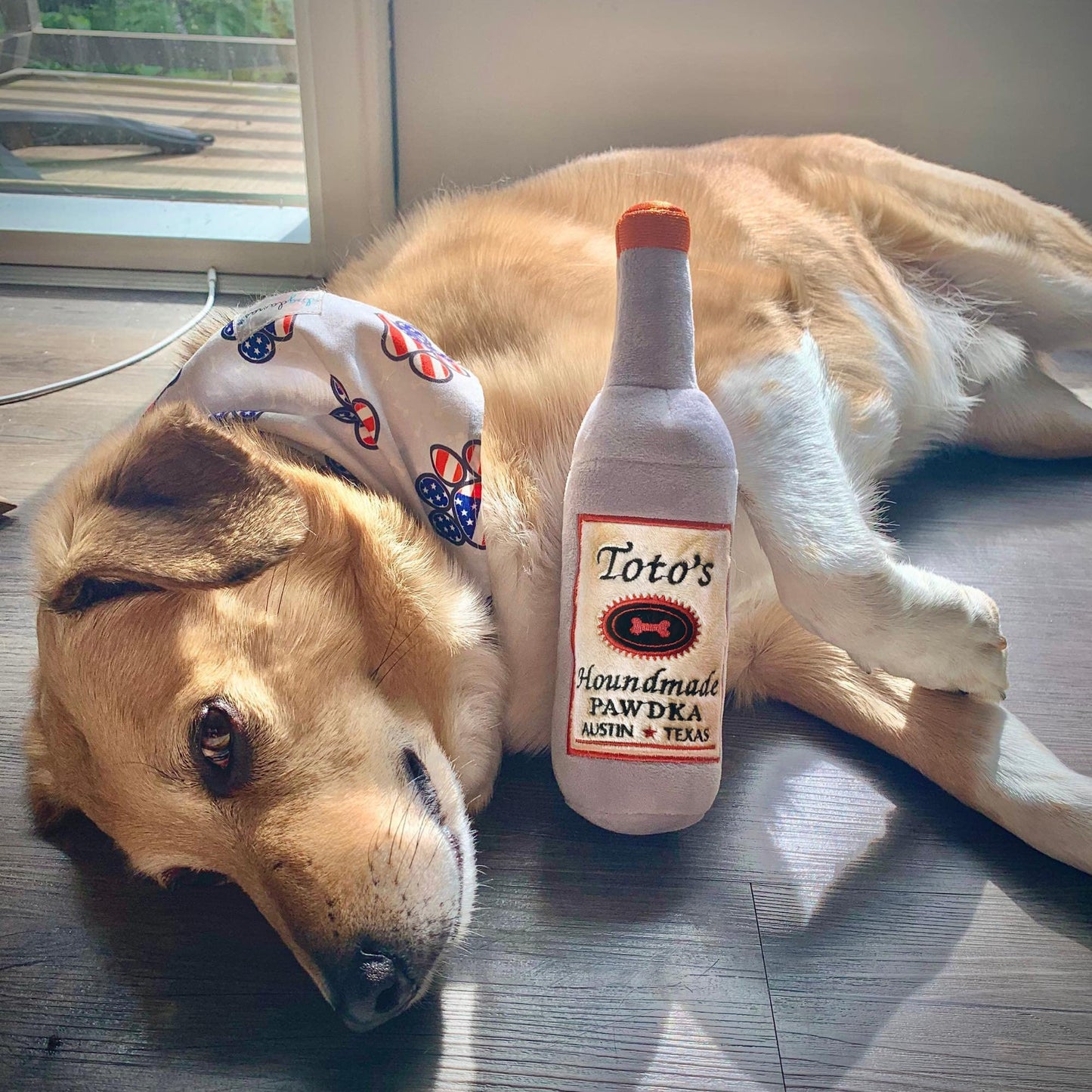 Toto's Houndmade Pawdka - Plush Squeaky Chew Toy