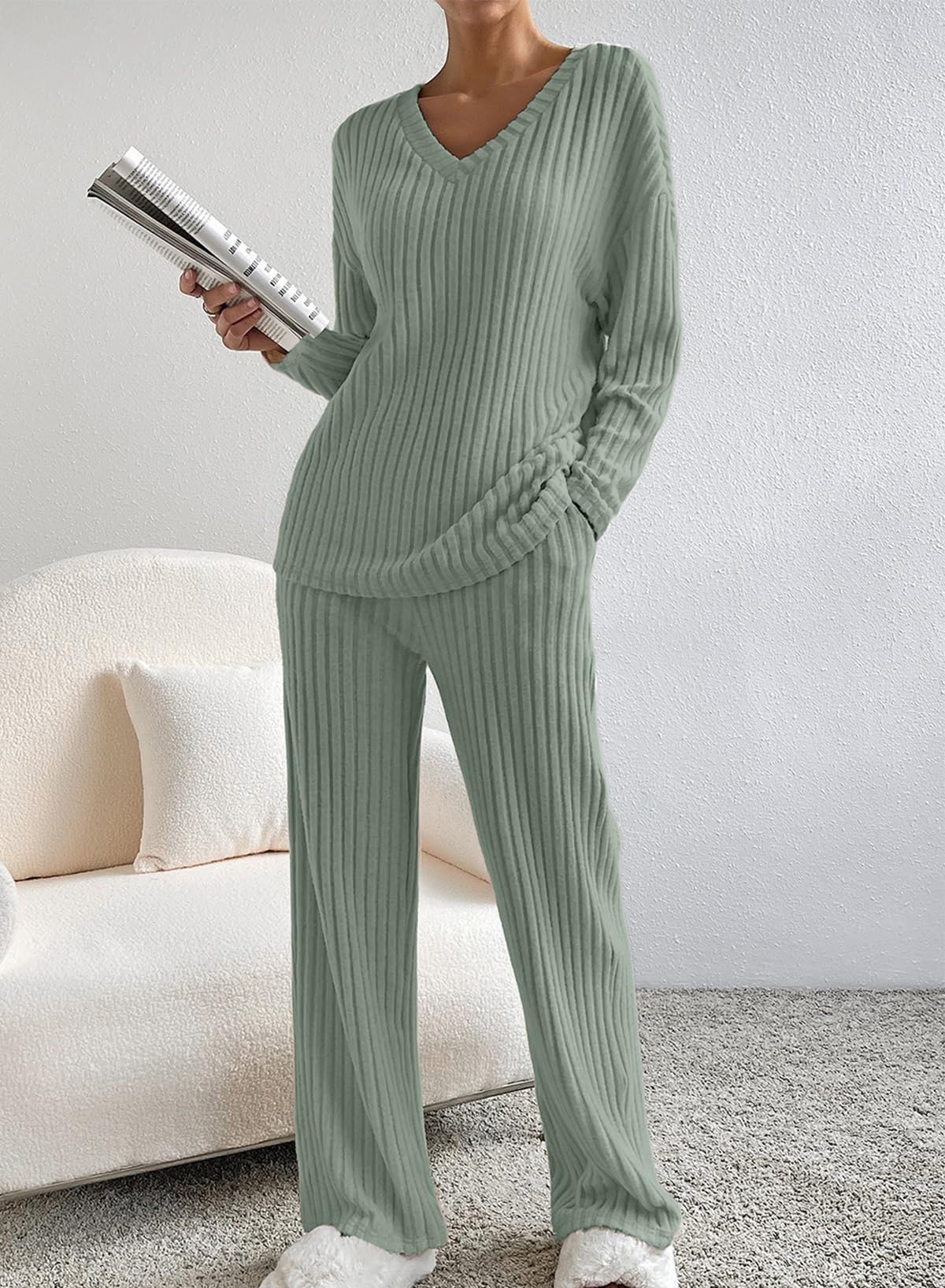 Women's Chic Ribbed Lounge Set - 2 Piece