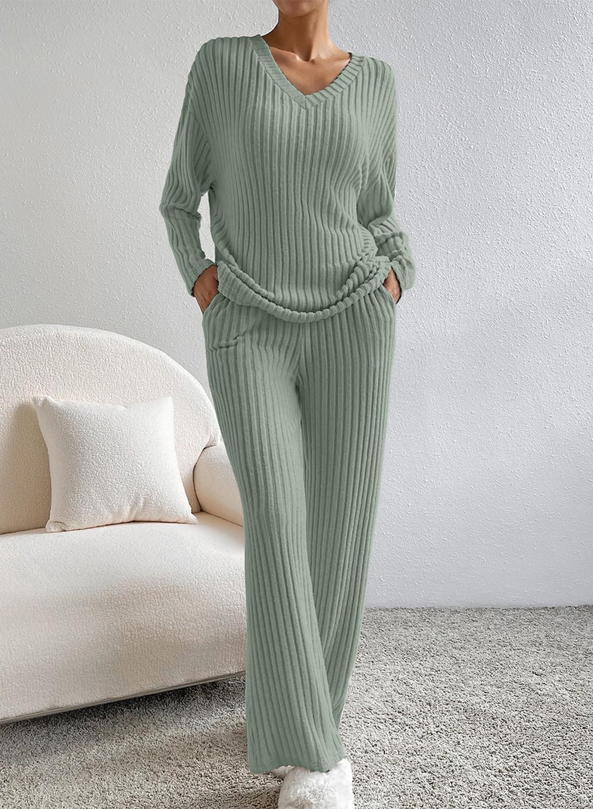 Women's Chic Ribbed Lounge Set - 2 Piece