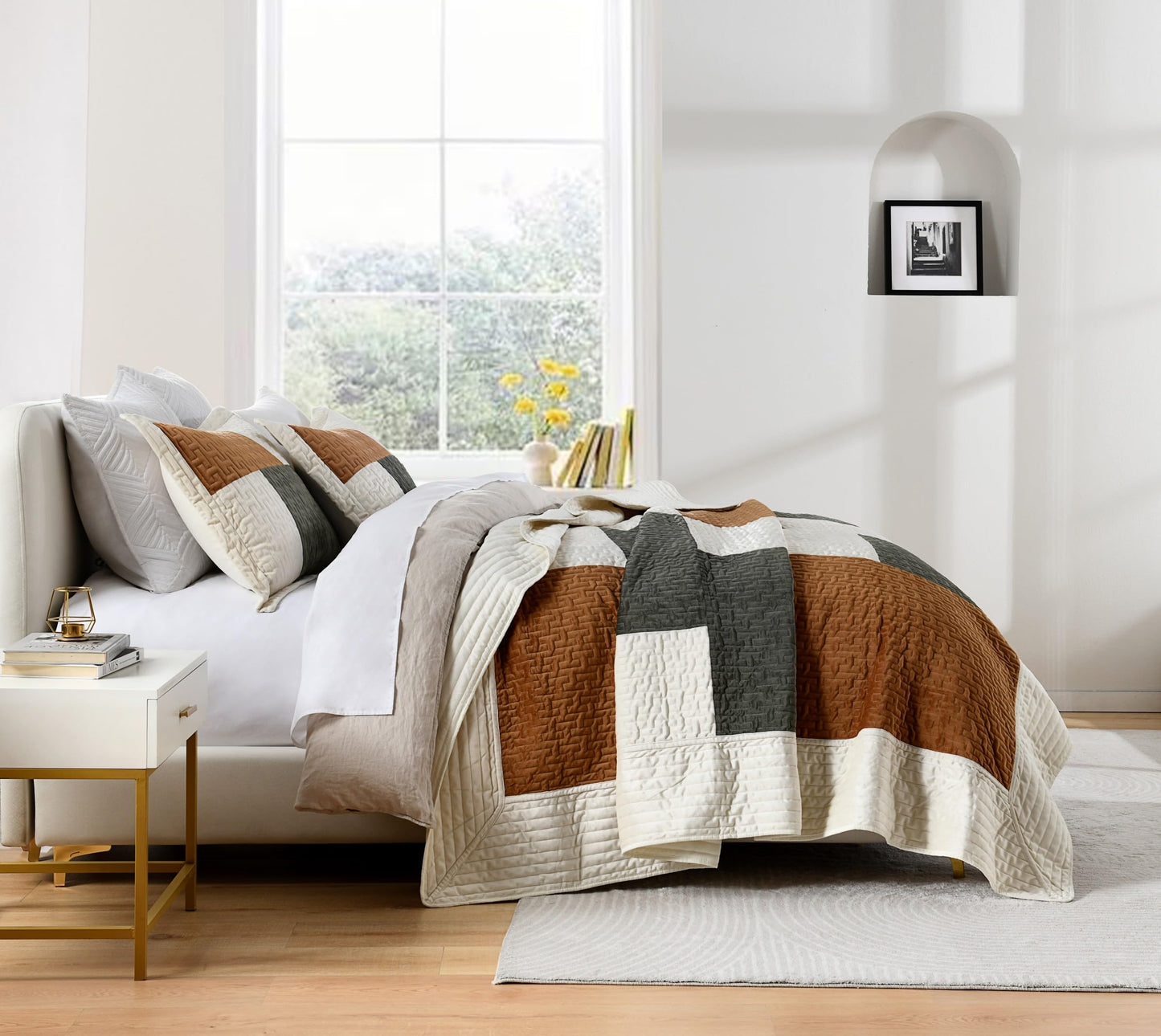 Earth-Tone Patchwork Comforter Set with Matching Pillow Cases