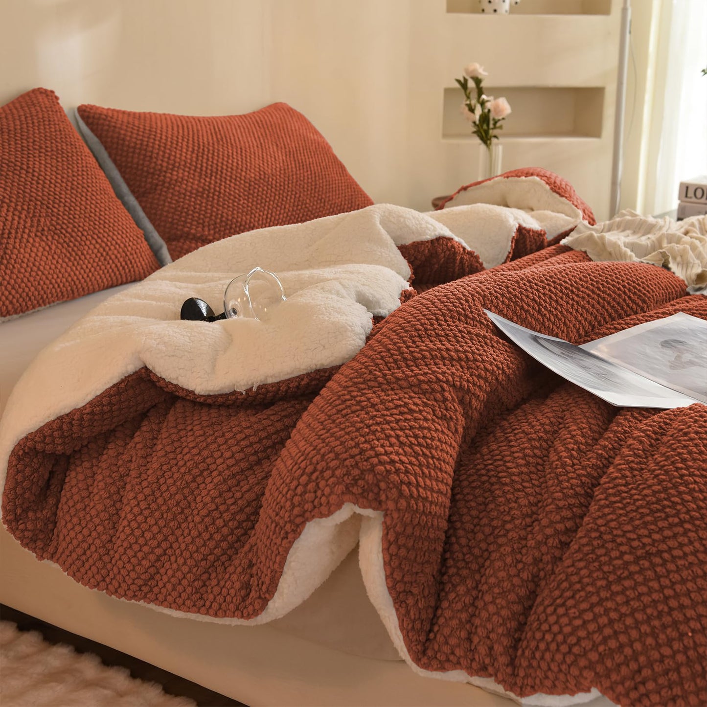 *LLanCL 3D Jacquard Design Comforter Set, Ultra-Soft Warm King Size Sherpa Fur Plush 3-Pieces Sets Luxury Cozy Bedding with 2 Pillowcases (104"x90", Burnt Orange)